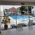 Hotel Maratea Melgar