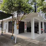 201 SANTYS HOUSE MELGAR Apartamento amoblado con capacidad para 6 huéspedes
