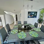 ESPECTACULAR Casa Quinta en Melgar