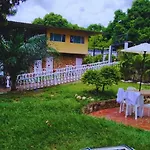 Hotel Villa De Rauzan