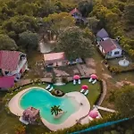 Covenitas Cabana Palmas, Amplia Y Tranquila Con Piscina Tipo Playa, Maximo 32 Personas
