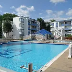 Apto En Conjunto Con Piscina