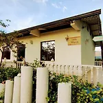FINCA VILLA MAGALY, 3 Casas Familiares en medio de la Naturaleza