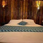Mangoo Glamping