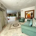 Zahira Hotel Melgar