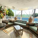 Zahira Hotel Melgar
