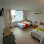 Hotel Los Leones Melgar