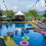 Hotel La Cascada Cristalina