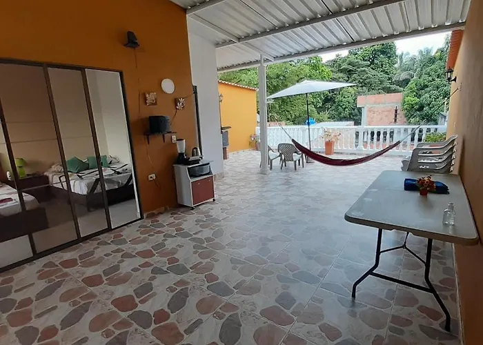 Aparta estudio familiar en terraza