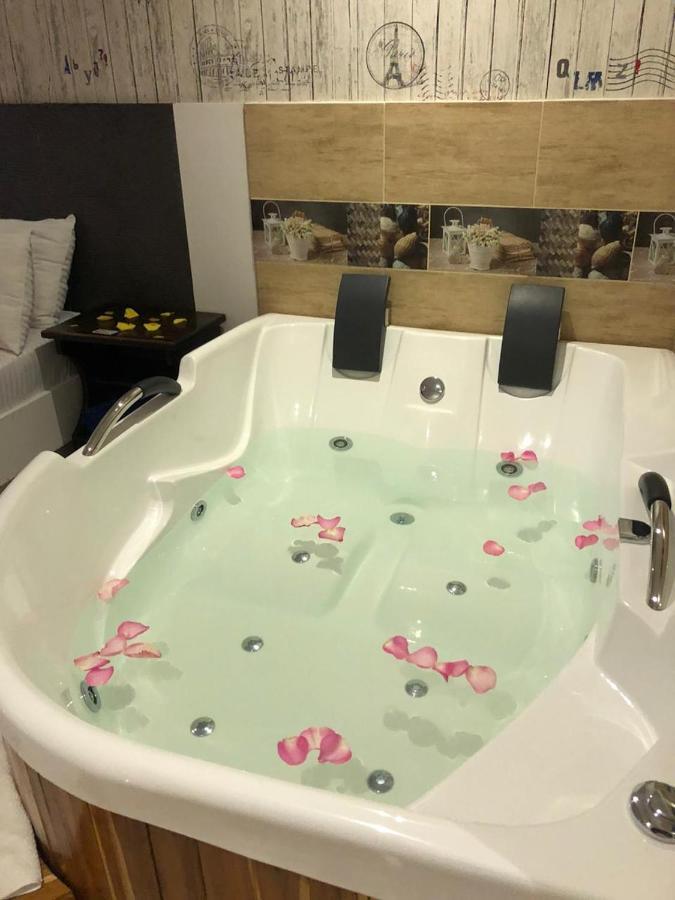 Hotel Bora Bora Solo Adultos 3*