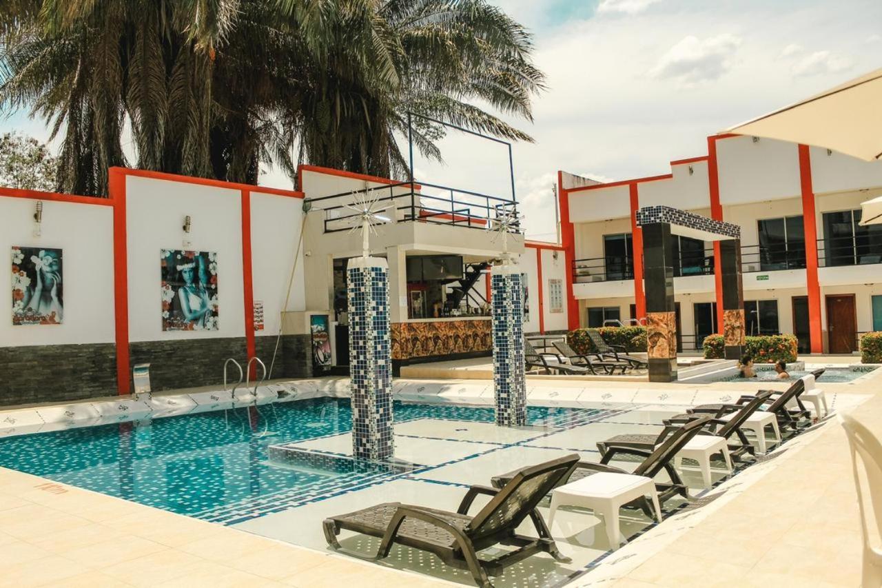 Bora Bora Solo Adultos 3* Melgar