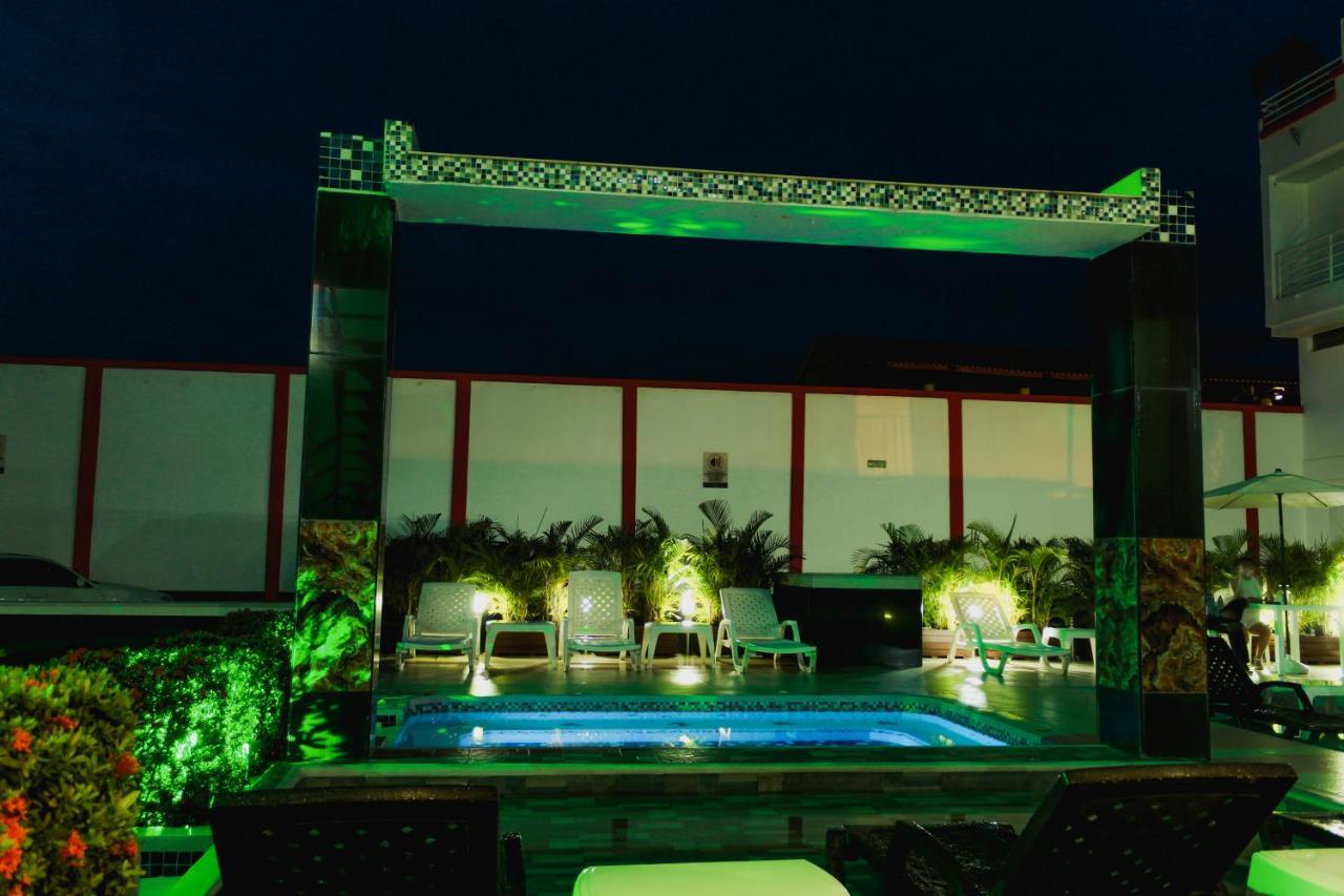 Bora Bora Solo Adultos 3* Melgar