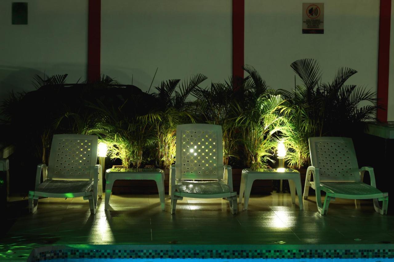 Bora Bora Solo Adultos Hotel