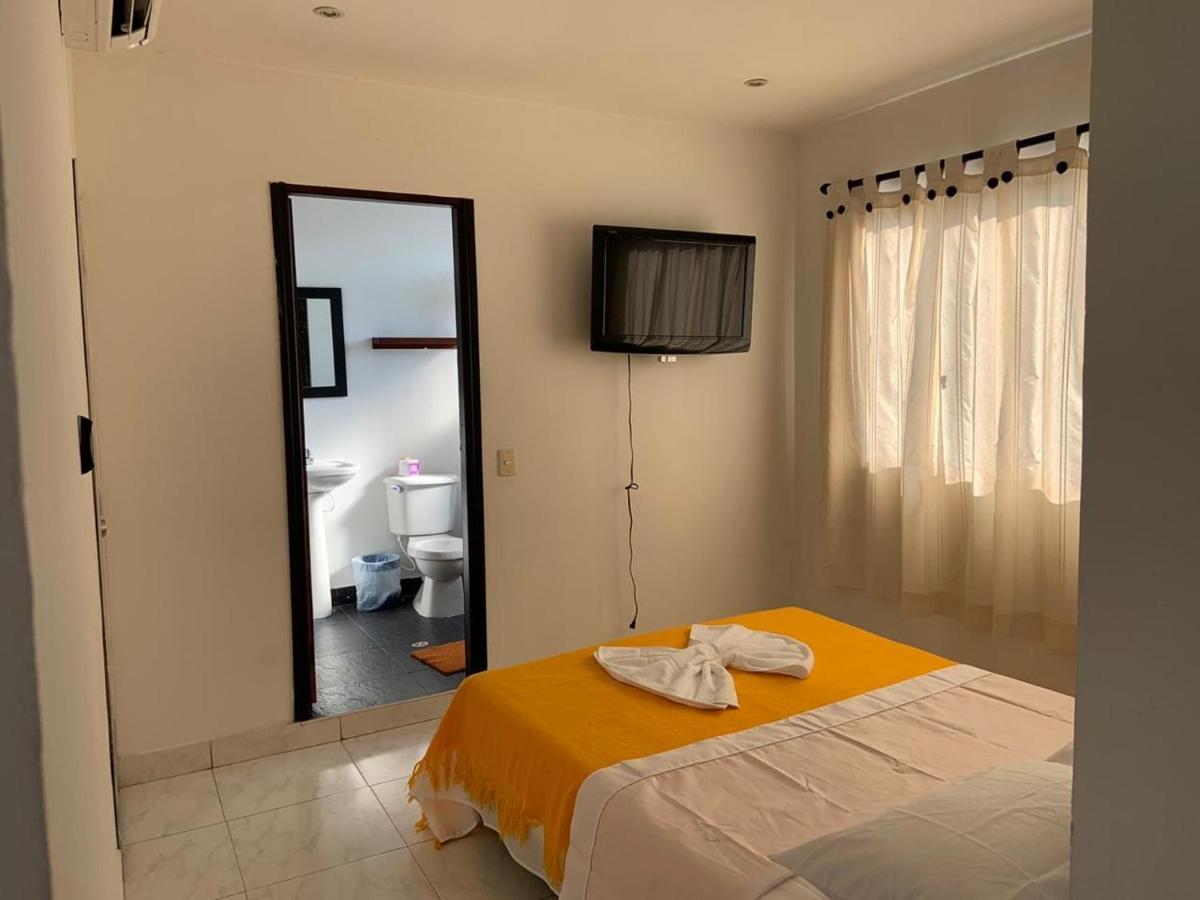 Hotel Nuevo Acuario Melgar