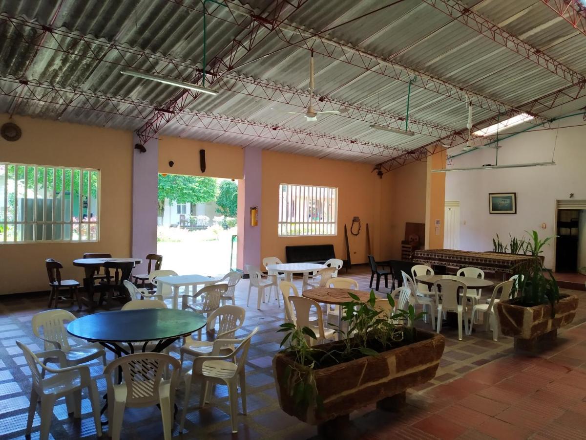 Azinegüe Turístico Inn Melgar