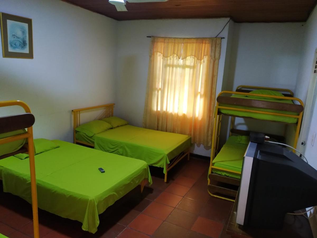 Azinegüe Turístico Inn *