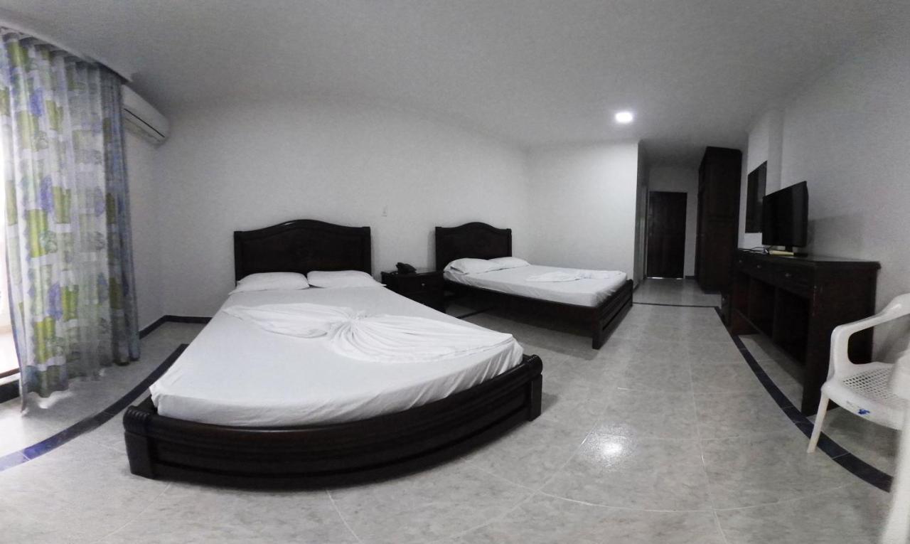 Zahira 4* Melgar