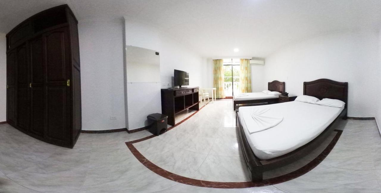 Hotel Zahira Melgar