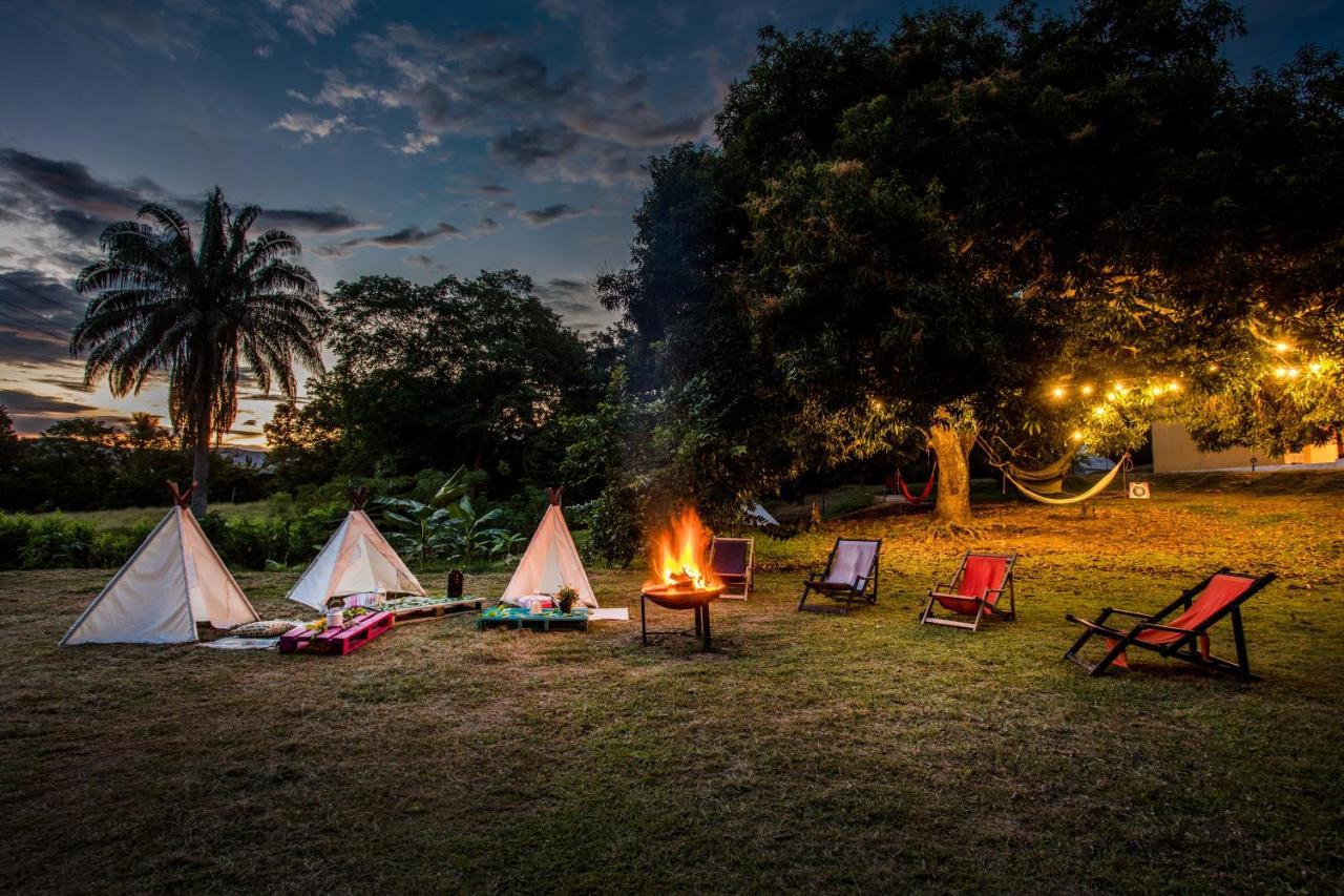 Mangoo Glamping