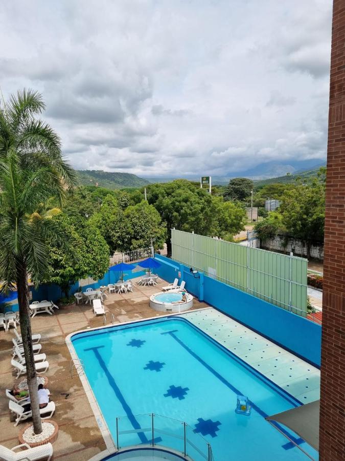 Zahira Hotel Melgar