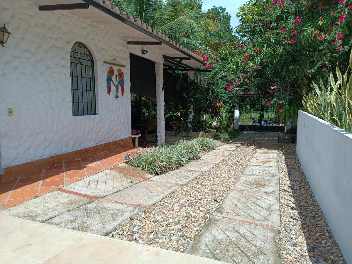 Clara Casa Campestre, Piscina, Naturaleza, Paseo De Río Сasa de vacaciones *