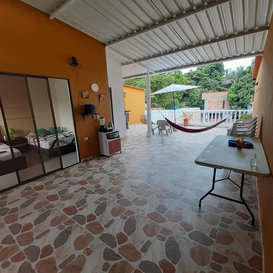 Aparta Estudio Familiar En Terraza Pensión