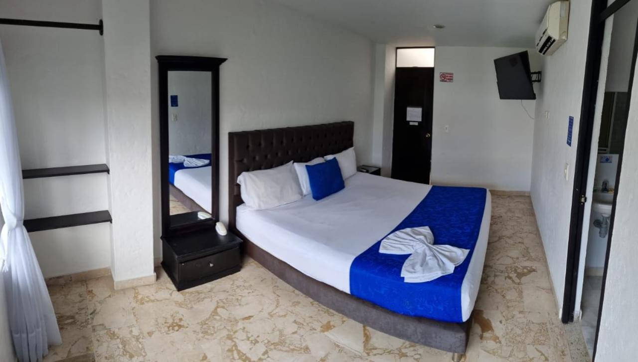 Hotel Blue Star Melgar