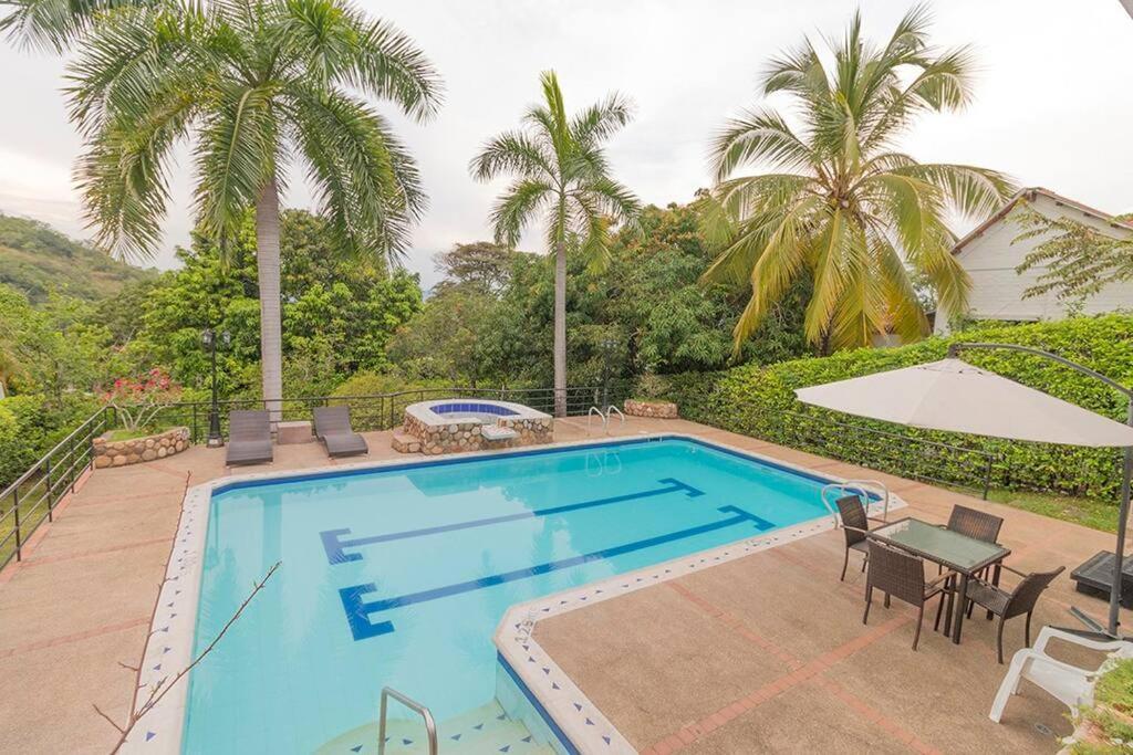 Villa Amazing House Private Swimming Pool & Air Conditioner
