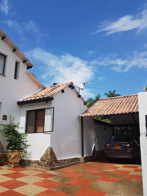 Un Paraiso Disfrutar Y Compartir Cerca De Bogota Villa