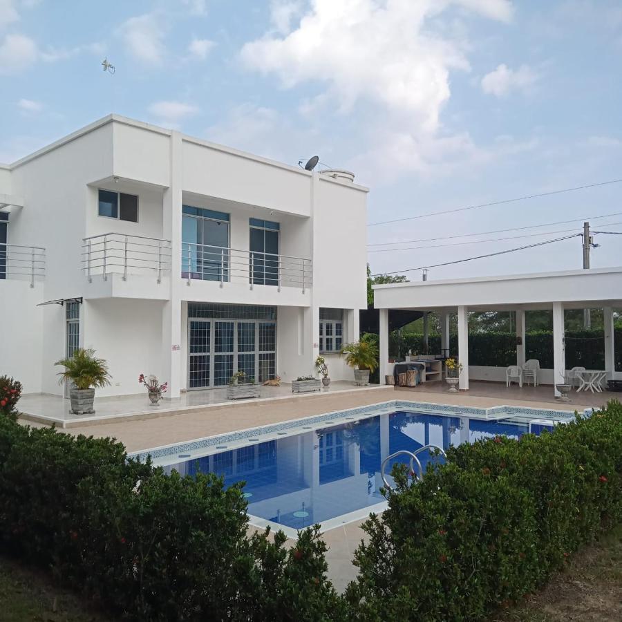 Casa Quinta Flower Сasa de vacaciones Melgar