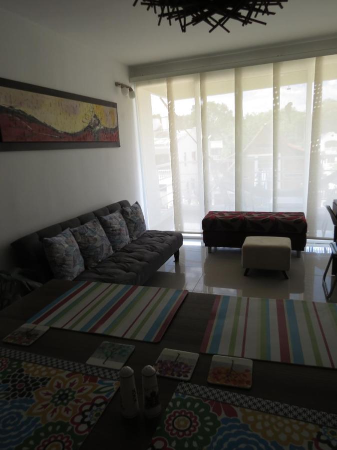 Apartamento Confortable Y Hermoso En Wifi 200mb *