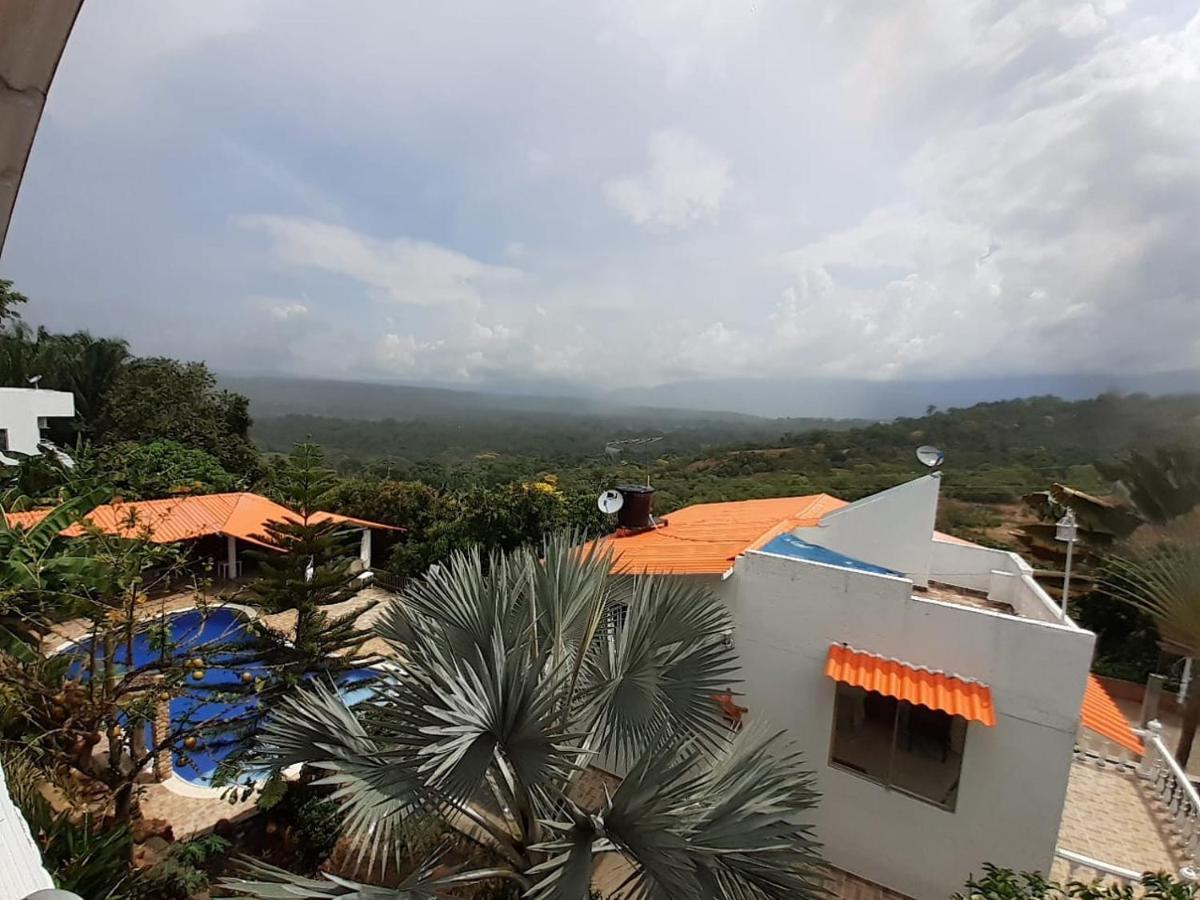 Magaly, 3 Casas Familiares En Medio De La Naturaleza Melgar