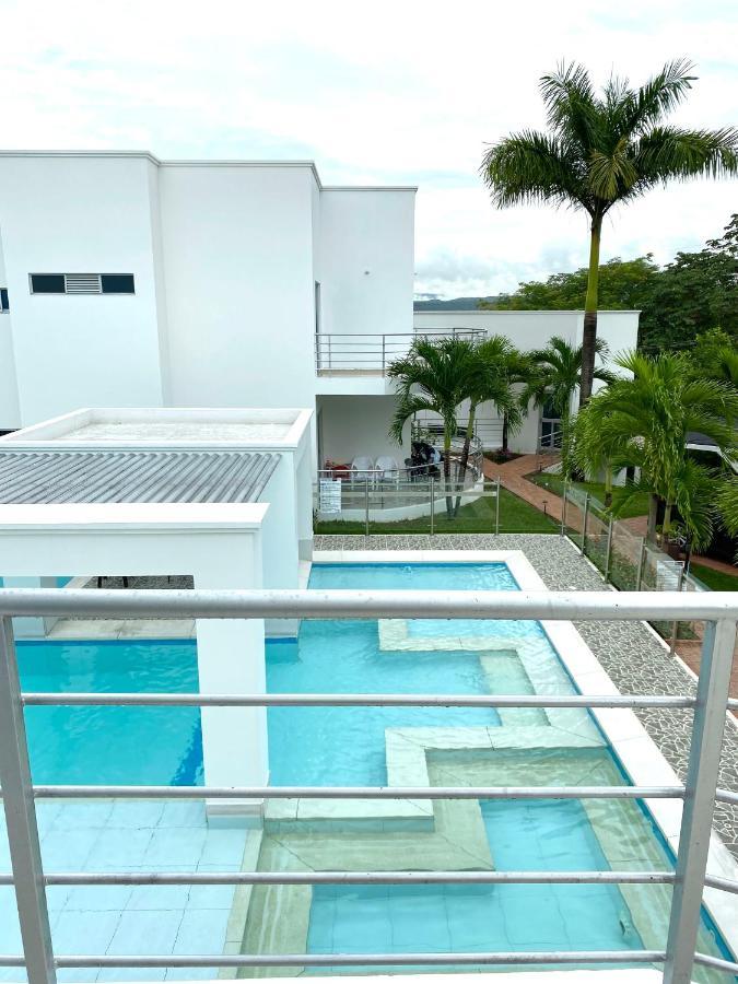 Conjunto Ibiza - Apto 103 Apartamento *