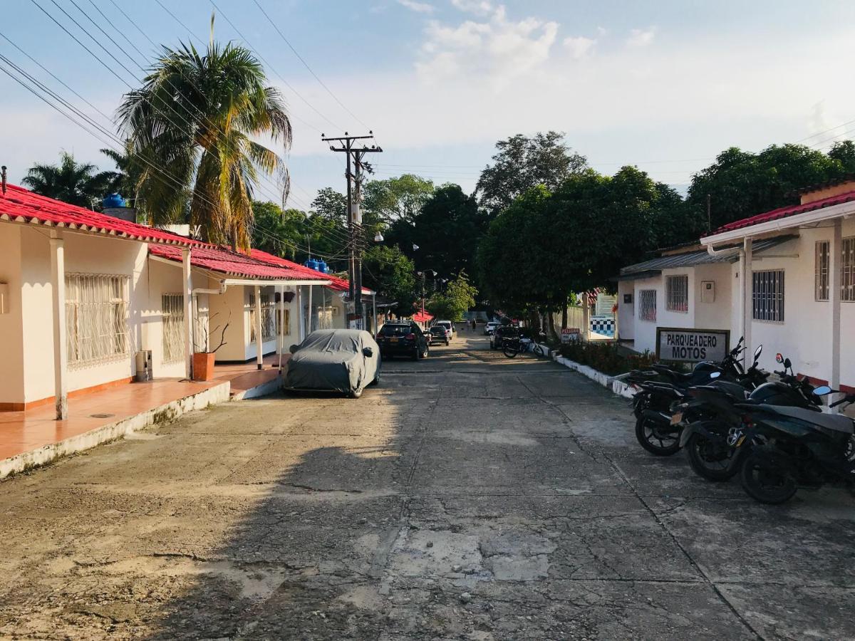 Ginez Production Col Melgar