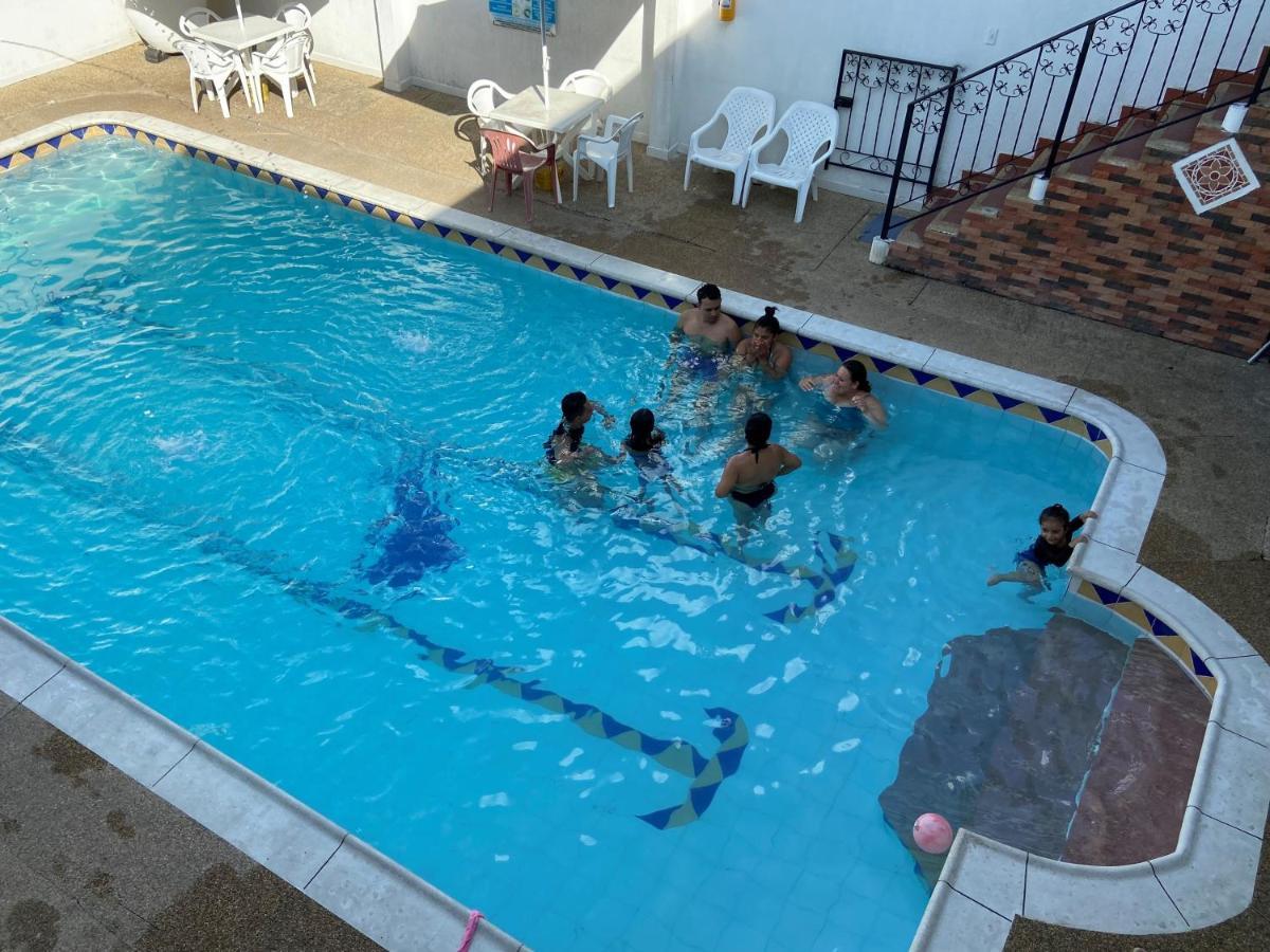 Delfines Melgar