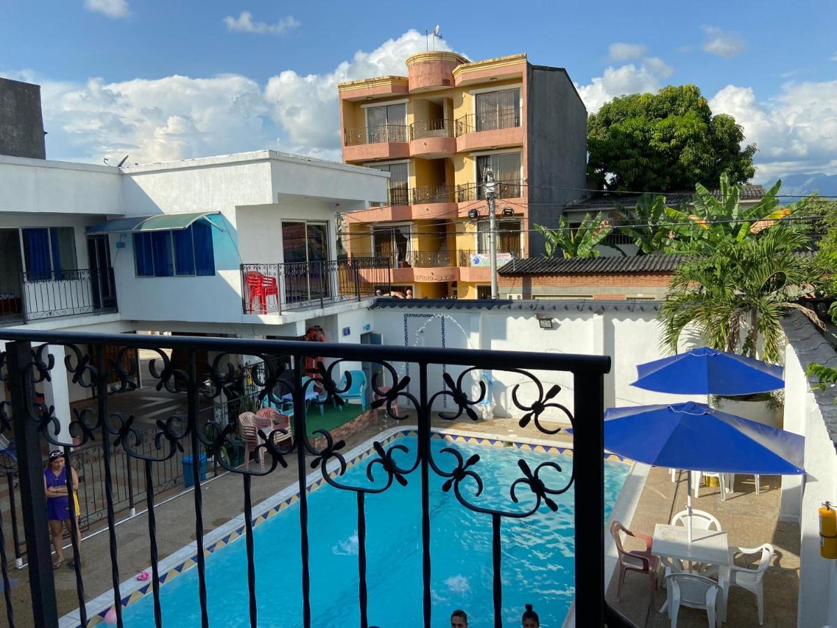 Delfines Hotel *