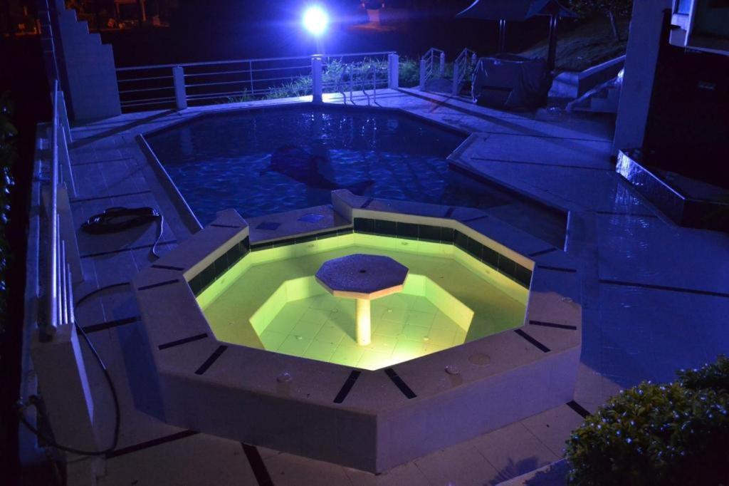 Hermosa Casa Con Piscina Y Bbq En * Melgar