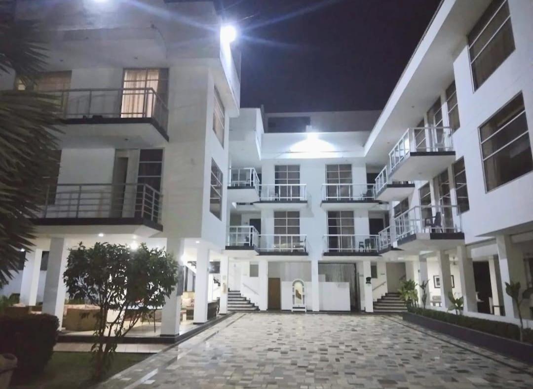 Boutique Paradise. Hotel 4*