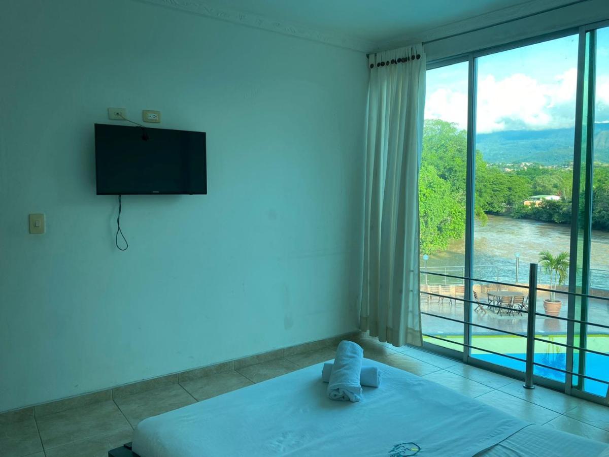 La Cascada Cristalina Hotel Melgar
