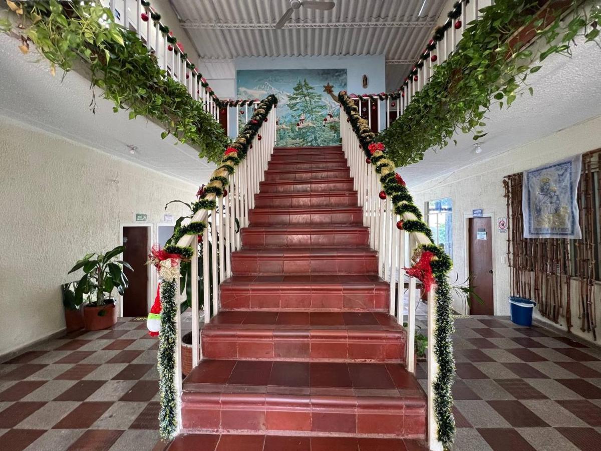 Mariu Hotel *