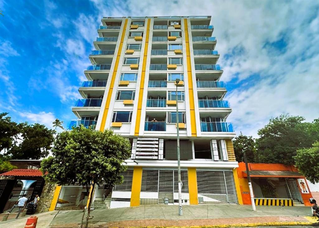 Edificio Real 501 *