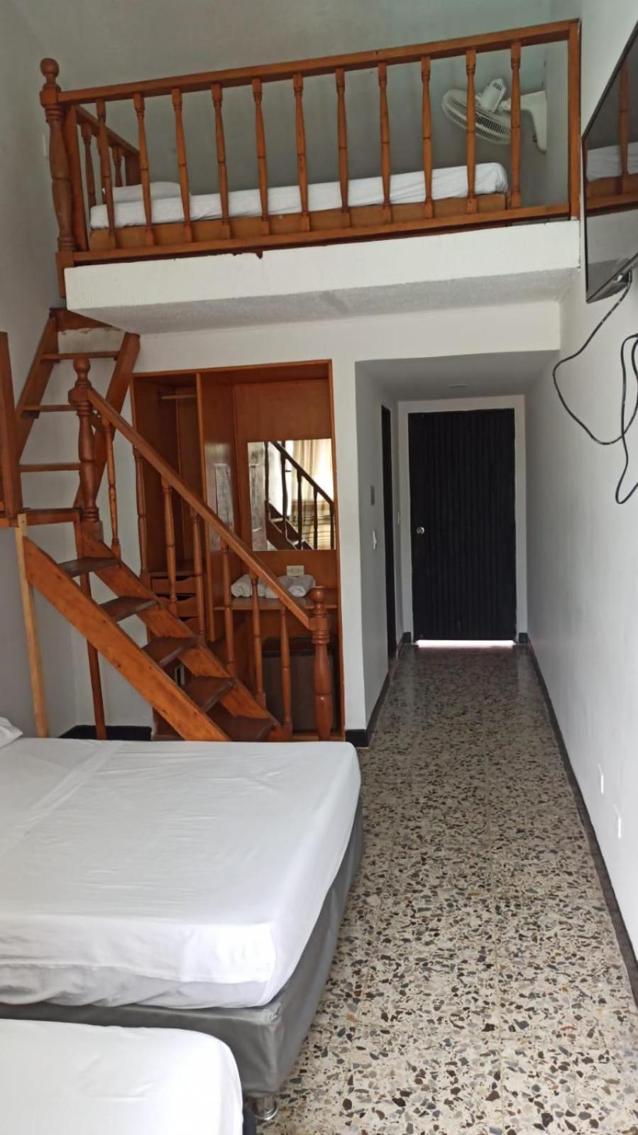 Hotel Plaza 3*