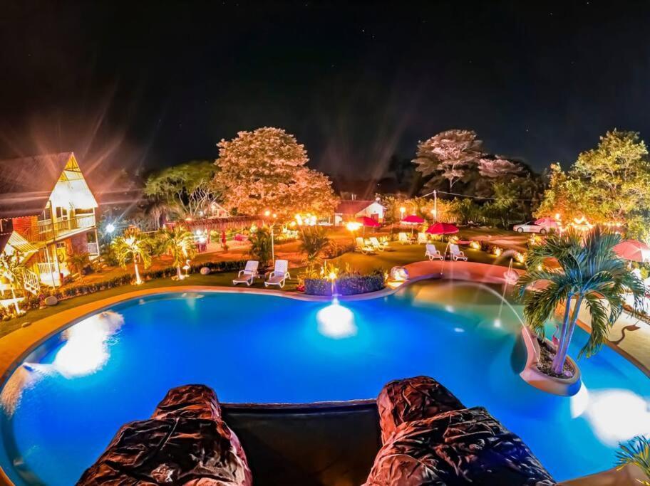 Covenitas Sol Amplia Con Piscina Tipo Playa, Maximo 34 Personas * Melgar
