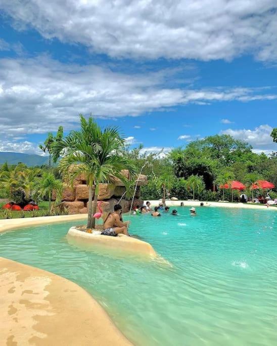 Apartamento Covenitas Sol Amplia Con Piscina Tipo Playa, Maximo 34 Personas *