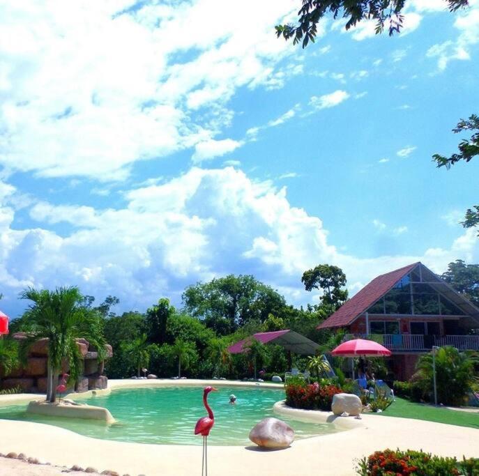 Apartamento Covenitas Atardecer, Amplia Con Piscina Tipo Playa, Maximo 34 Personas *