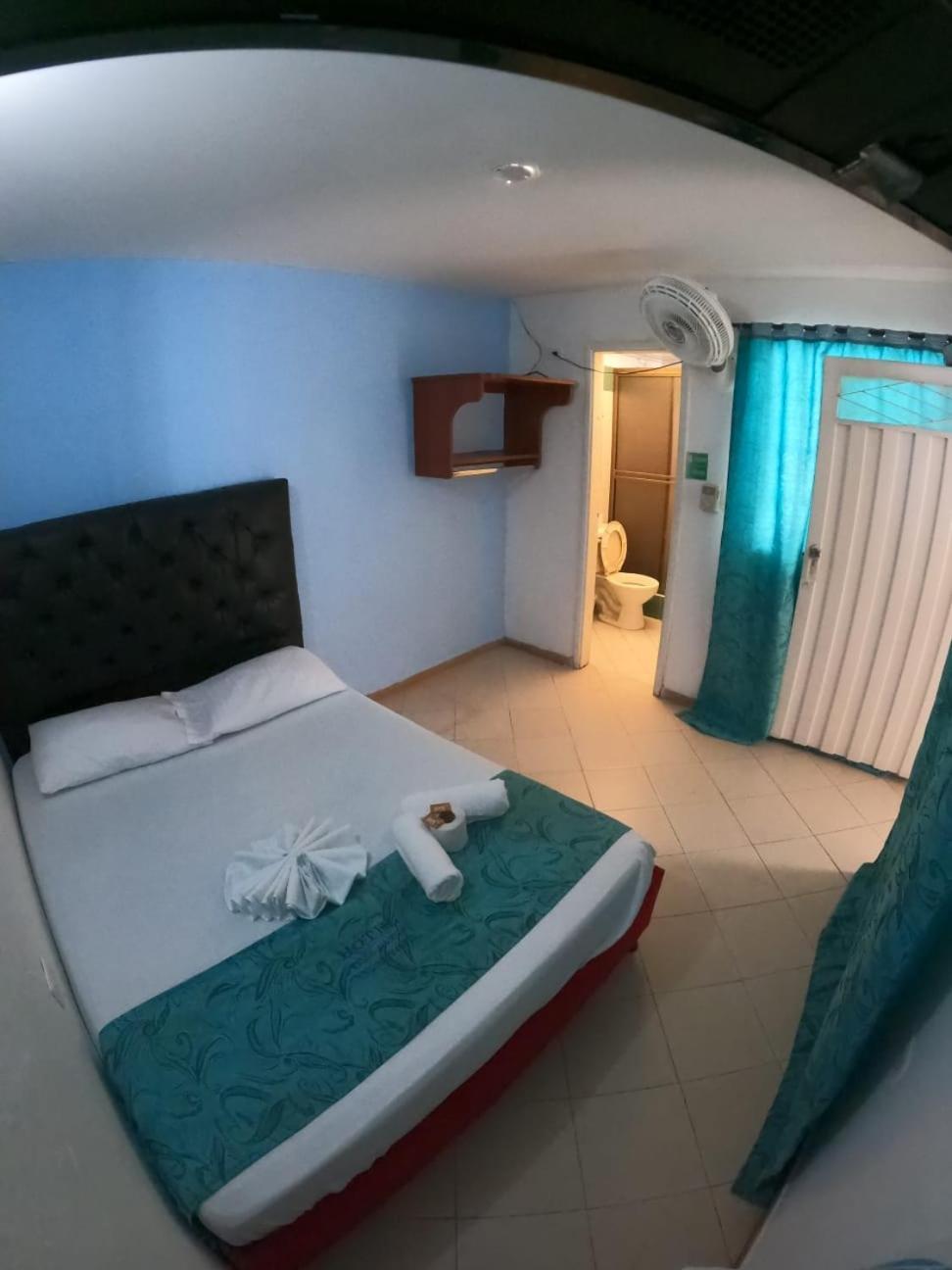 Hotel Nuevo Camila 3*