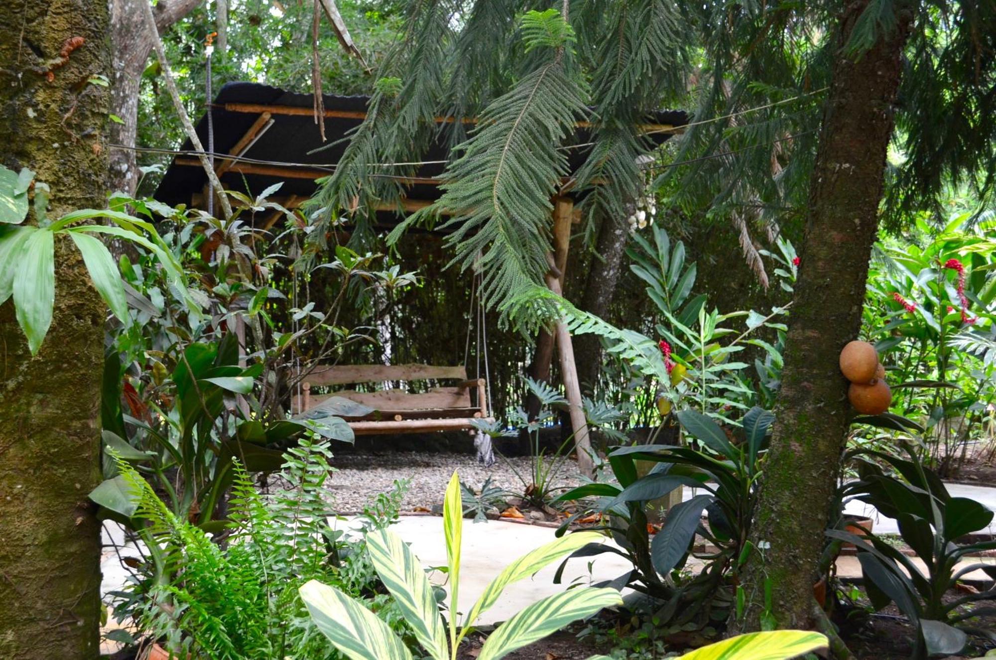 Amanwana Ecofinca Hotel 2*