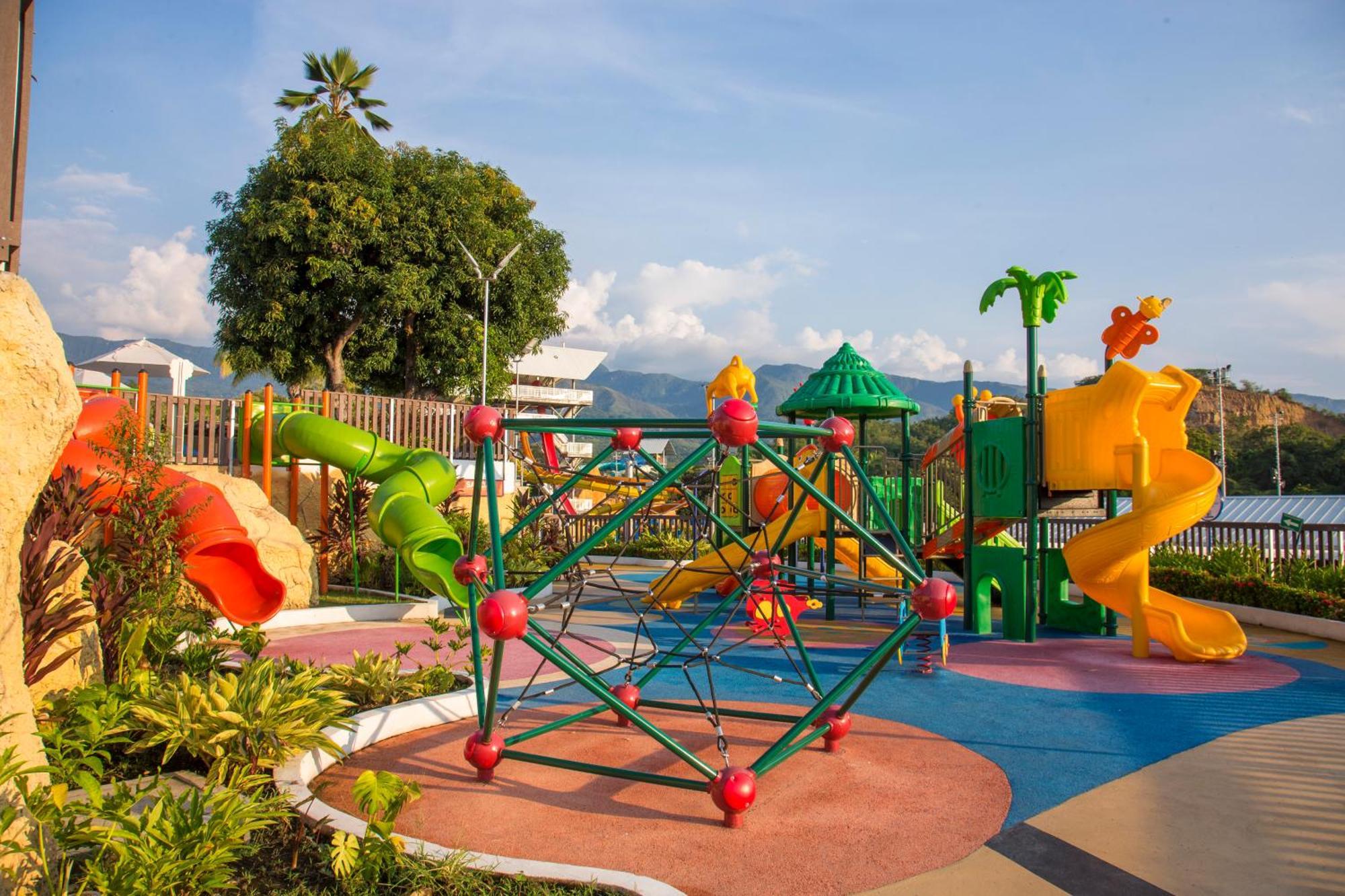 Kualamana Cafam Hotel Melgar