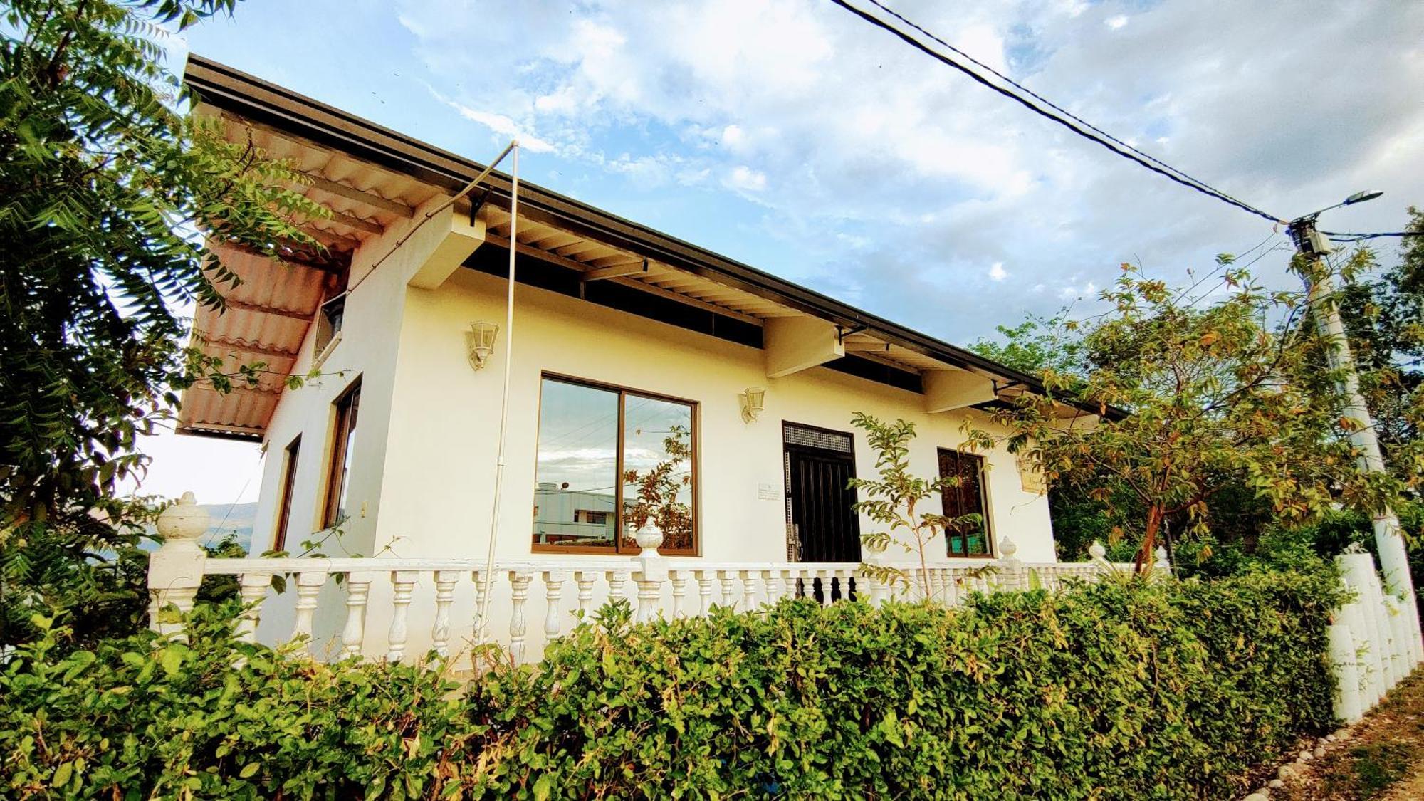 Magaly, 3 Casas Familiares En Medio De La Naturaleza * Melgar