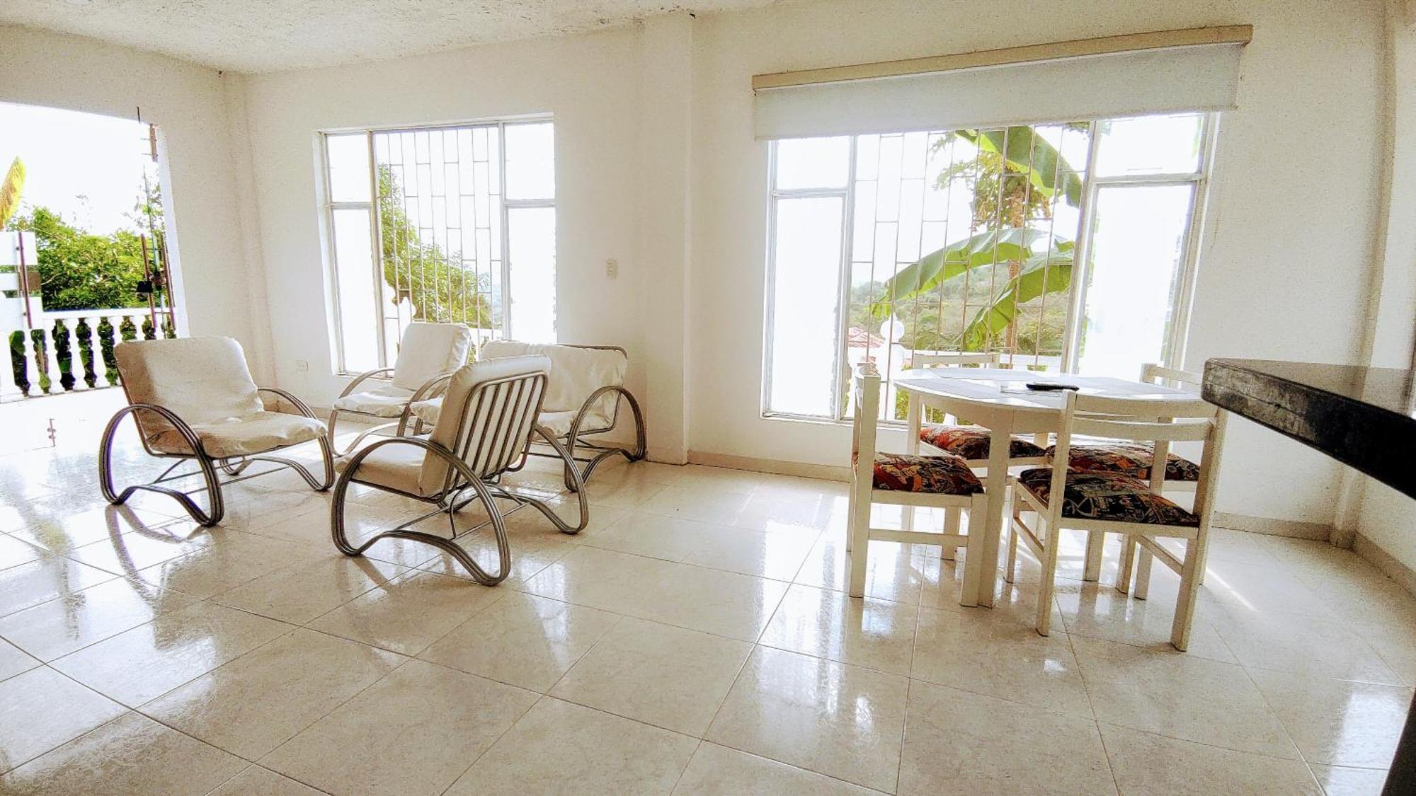 Magaly, 3 Casas Familiares En Medio De La Naturaleza Melgar